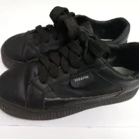 کتانی مشکی سایز ۳۹ و۳۷