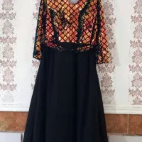 تعدادی لباس مجلسی