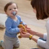 پرستار کودک ساعتی  فقط برای خانواده‌های کادر درمان