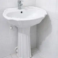 روشویی پایه دار سرامیکی