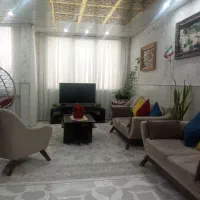 ویلایی-دوطبقه-دربست-بر-خیابان