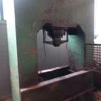 پرس ۵۰۰ تنی دستی ورق ۲۵ دهنه ۱۳۰ متحرک|ماشین‌آلات صنعتی|رشت, حومه رشت|دیوار