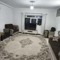 یک واحد دو خواب سالن بزرگ