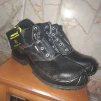 کفش ایمنی|کیف، کفش، کمربند|نیشابور, شهرک ولیعصر|دیوار