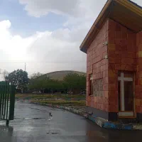صندوق دار خانوم و آقای بازنشسته ترمینال