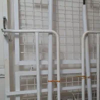 تخت یک شکن سوراخ دار بیمار