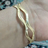 مقداری طلا ۲۰۰بالای تابلو