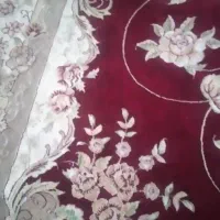 فرش دوازده متری‌ زرشکی‌
