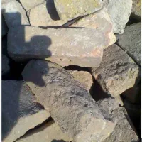 آجر کار کرده سالم و شکسته در هم به فروش میرسد