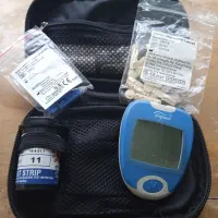 دستگاه تست قند خون