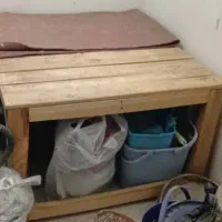 کرسی چوبی با بخاری برقی