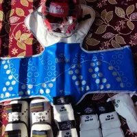 لباس تکواندو در حد نو فقط یک ماه استفاده شده .|تجهیزات ورزشی|مشگین شهر, |دیوار