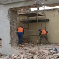 تخریب ساختمان کاری چاه کن  دیوار چینی بازسازی