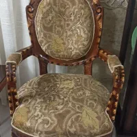 مبلمان و میز جلو مبلی