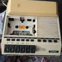 رادیو ساعت قدیمی CONIC به‌همراه تلفن و منشی‌تلفنی|کلکسیون اشیاء عتیقه|آباده, |دیوار