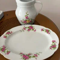 دیس گل سرخی و پارچ گل سرخی