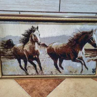 تابلو فرش ماشینی ۱۰۰۰ شانه کاشان با قاب طلایی