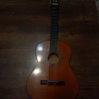 گیتار بسیار سالم