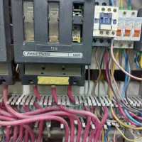 خدمات برق صنعتی پارس