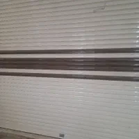 مغازه‌ اجاره ای کف سرامیک دیوار تا ۱ متر سنگ