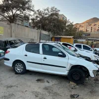 اس دی وی ۸ تصادفی