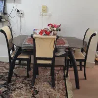 میز غذاخوری