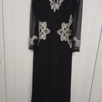 تعدادی لباس|لباس|ماسال, |دیوار