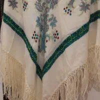 روسری قدیمی نو|لباس|بندر انزلی, بشمن|دیوار