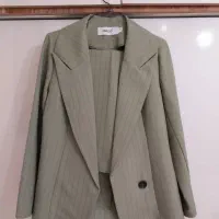 لباس های نو|لباس|اهر, |دیوار