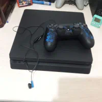 دستگاه ps4 کپی خور و اکانتی ۲دسته 1t ریجن اروپا
