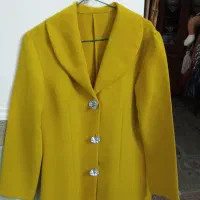 کت مجلسی|لباس|بم, |دیوار