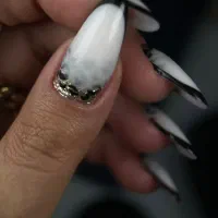 خدمات مژه و ناخن