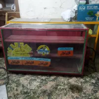 ویترین مغازه در حد نو