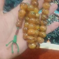 تسبی کهربا پرچمی خوش دست