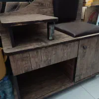 یک عدد میز تلفن نو