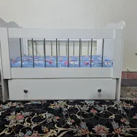 تخت نوزاد