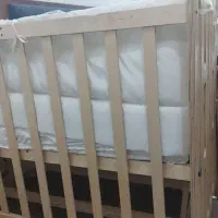 تخت خواب کنارمادرگهواره ای