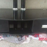 فروش میز تلویزیون شیشه ای در حد نو