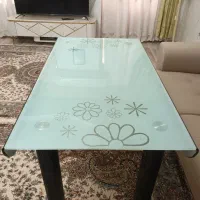 میز غذاخوری چهار نفره در حد نو|میز و صندلی غذاخوری|خوی, |دیوار