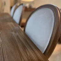 ست مبل نئوکلاسیک و میزناهارخوری فقط یکسال استفاده|مبلمان خانگی و میز عسلی|رشت, معلم|دیوار