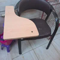 صندلی دسته دار