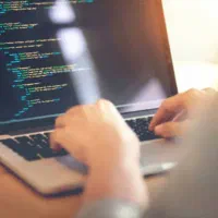 آموزش برنامه‌نویسی/ حتی بدون داشتنِ کامپیوتر