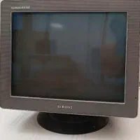 یک عدد مانیتور ۱۷ ایج