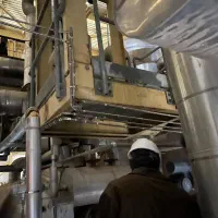 استخدام برق کار و پیمانکار برق صنعتی