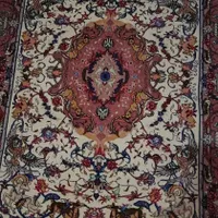 فرش دستباف کرک و ابریشم طرح شکارگاه