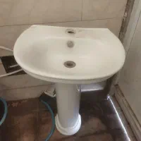 روشویی با پایه