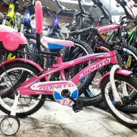 دوچرخه ۱۶ صورتی