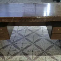 میز چوبی