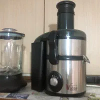 آب میوه گیر و مخلوط کن