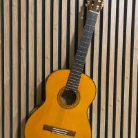 گیتار اصل اندونزی یاماها c70